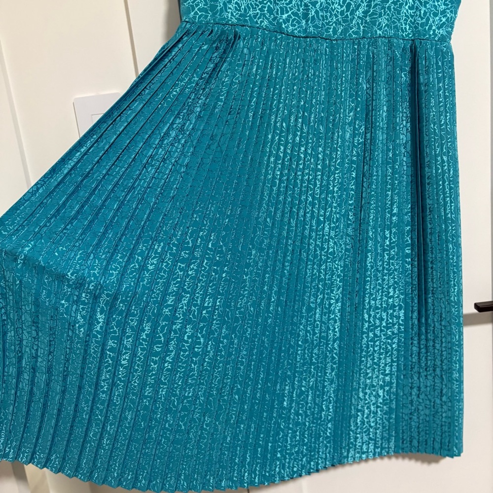 Vintage Pleated Teal Sleeveless Midi Dress Size Medium - Picture 8 of 10